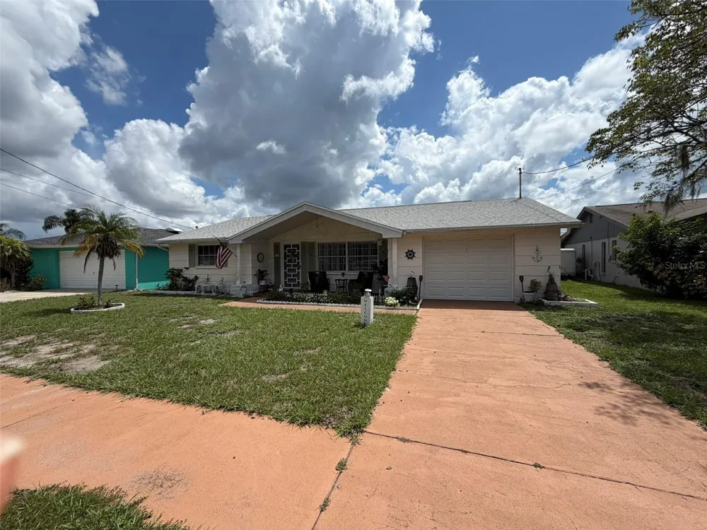 1332 FLOTILLA DRIVE Holiday, FL 34690
