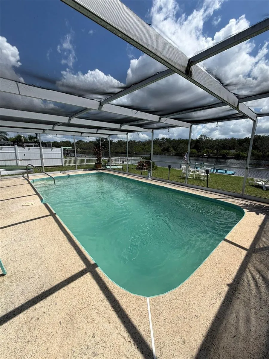 1332 FLOTILLA DRIVE Holiday, FL 34690