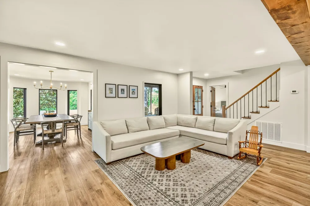2153 Williamsport Pike Columbia, TN 38401