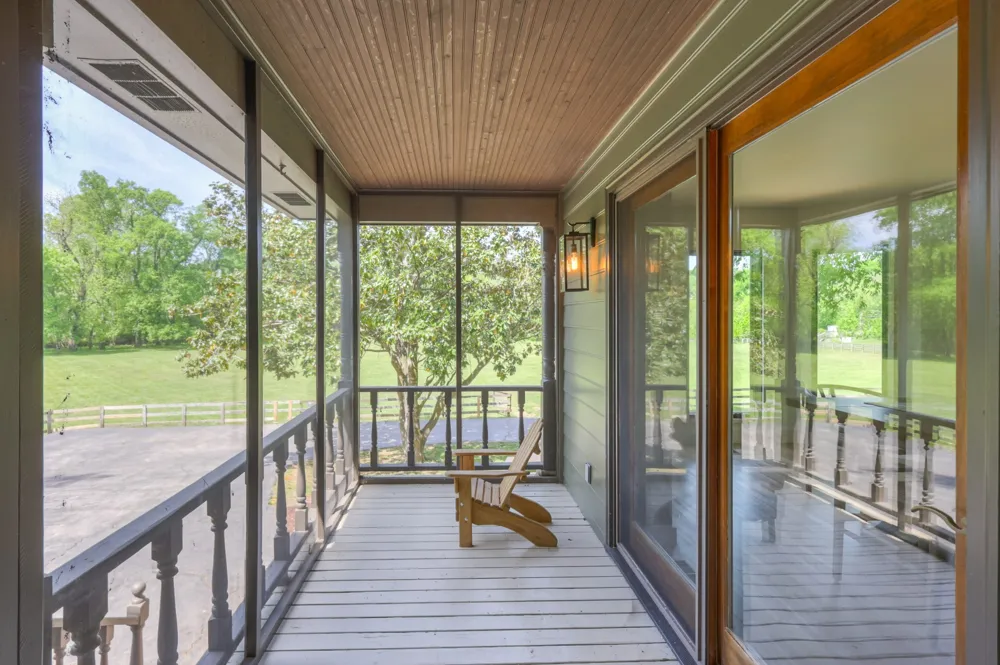 2153 Williamsport Pike Columbia, TN 38401