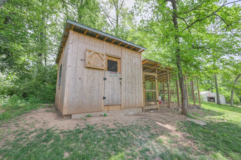 2153 Williamsport Pike Columbia, TN 38401