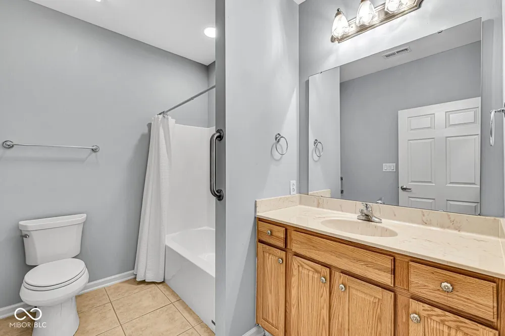 11156 Easy Street Fishers, IN 46038
