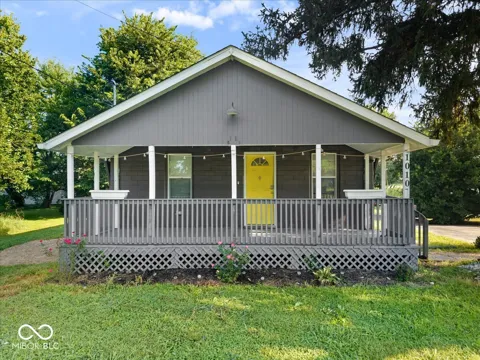 1016 W Epler Avenue