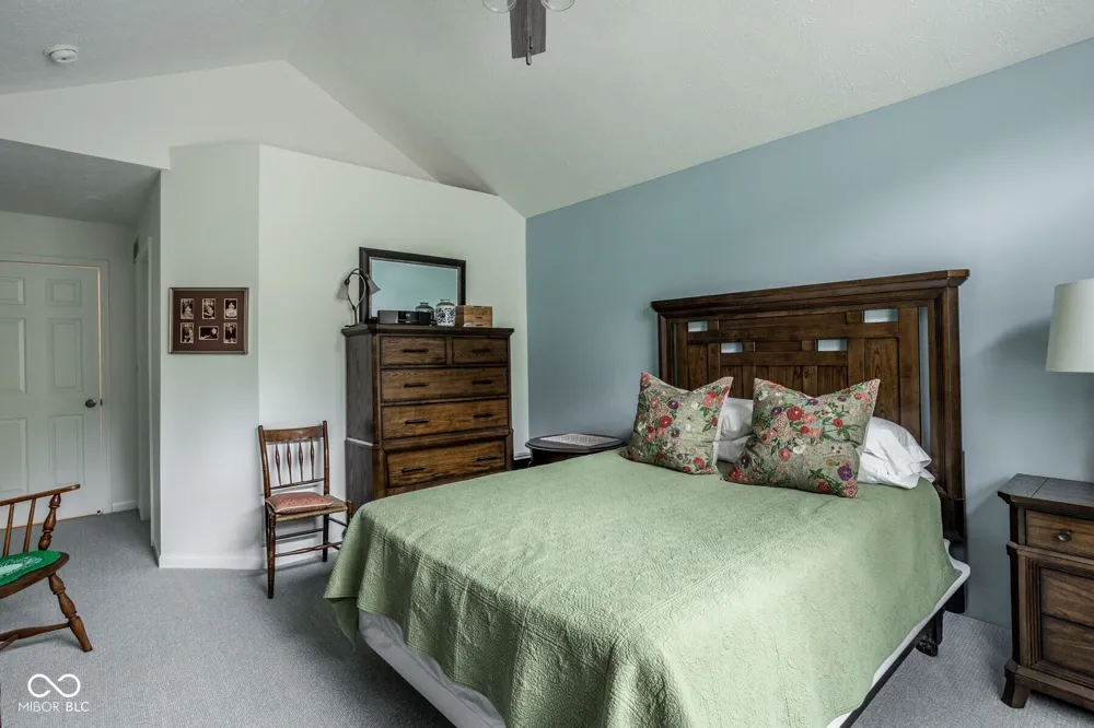 9545 Longwell Drive Indianapolis, IN 46240
