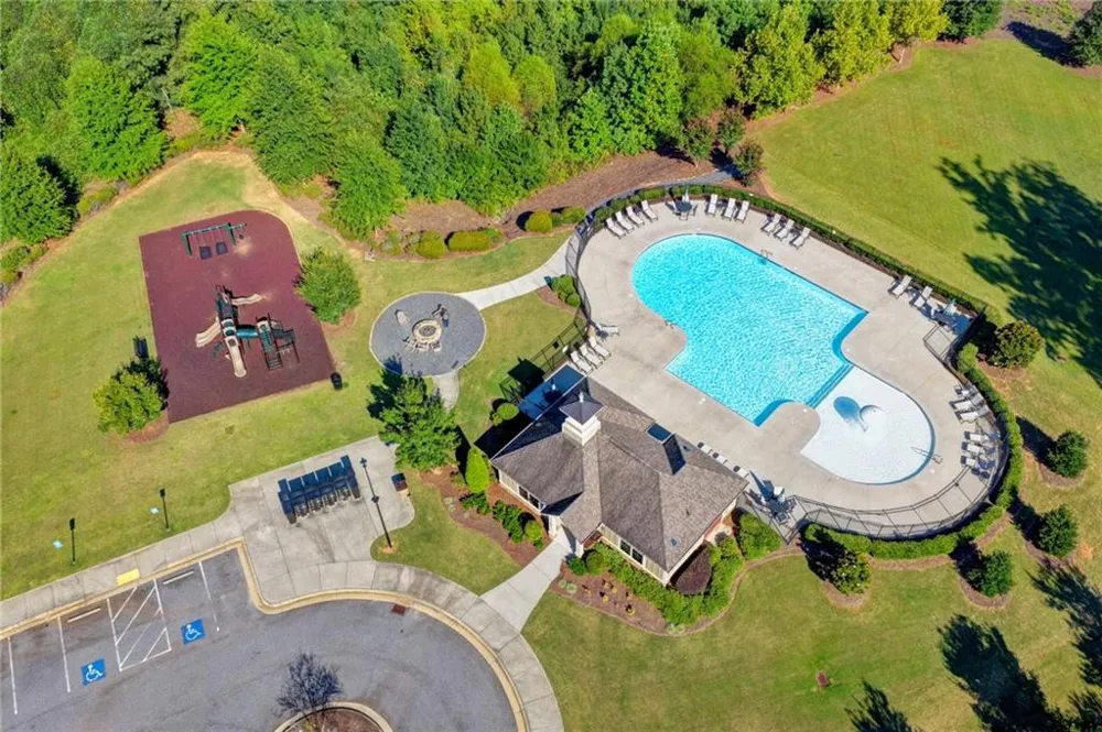 3860 Grandview Manor Drive Cumming, GA 30028