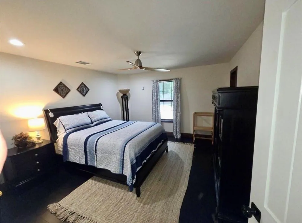 333 Edgewood Onalaska, TX 77360