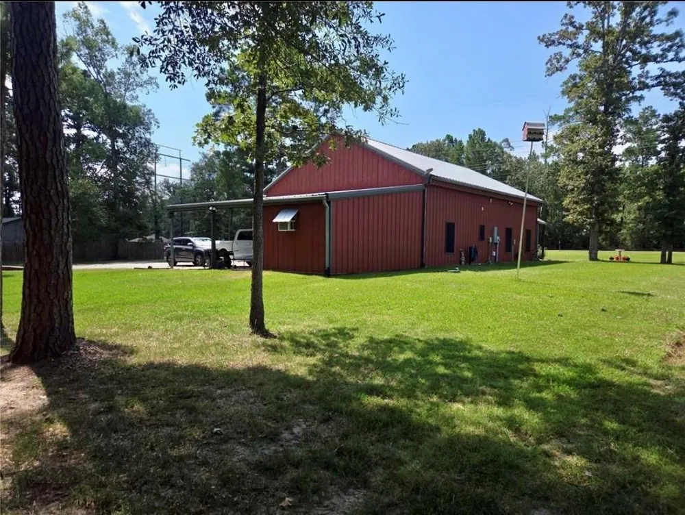 333 Edgewood Onalaska, TX 77360