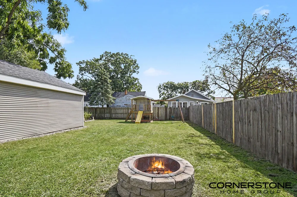 328 Jean Street SW Wyoming, MI 49548