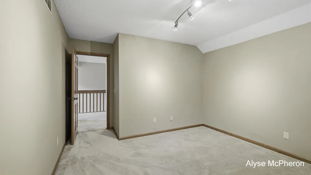 18121 Lovell Road Spring Lake, MI 49456
