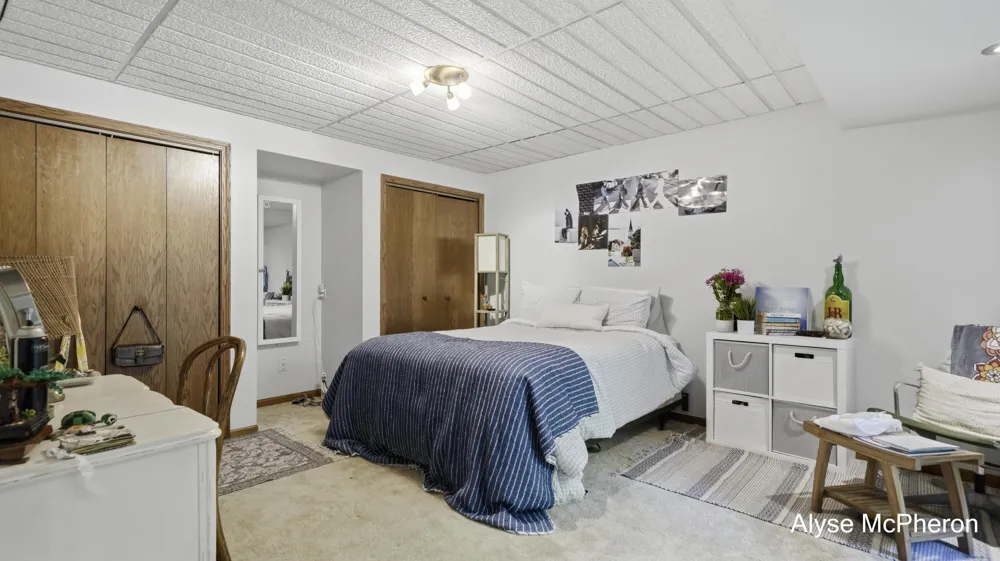 18121 Lovell Road Spring Lake, MI 49456