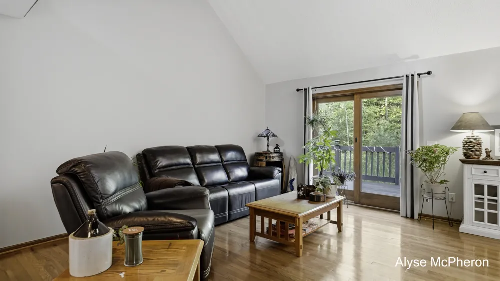 18121 Lovell Road Spring Lake, MI 49456