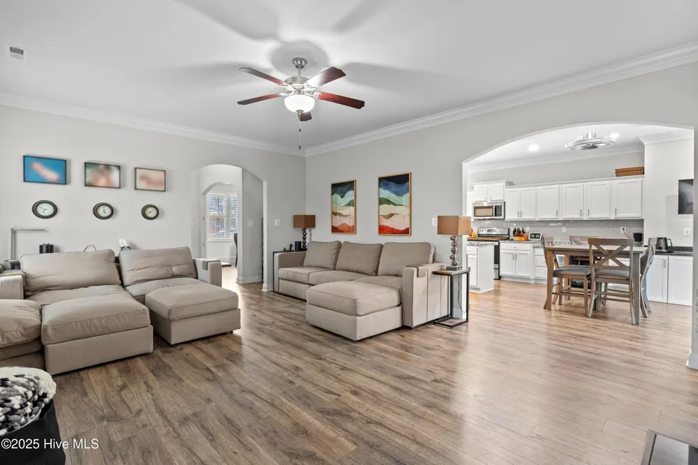 907 Needlerush Road Sneads Ferry, NC 28460