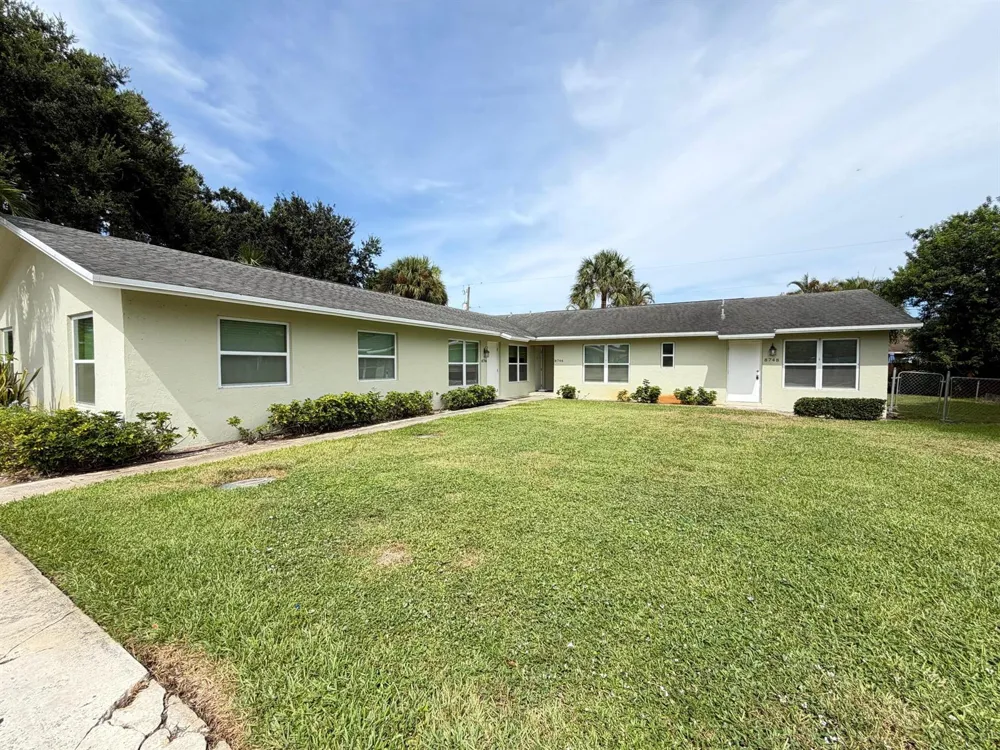 8748 Sunset Drive Palm Beach Gardens, FL 33410