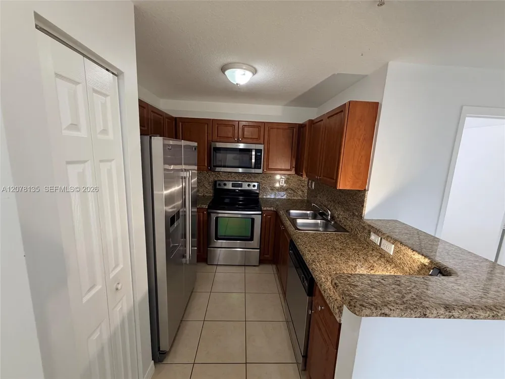 14377 SW 11th St #2610 Pembroke Pines, FL 33027