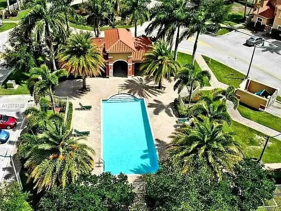 14377 SW 11th St #2610 Pembroke Pines, FL 33027