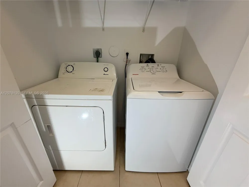 14377 SW 11th St #2610 Pembroke Pines, FL 33027