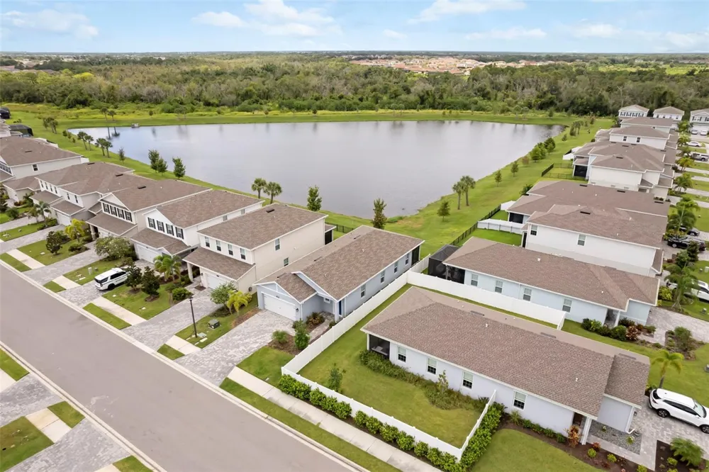 14008 CRIMSON AVENUE Bradenton, FL 34211