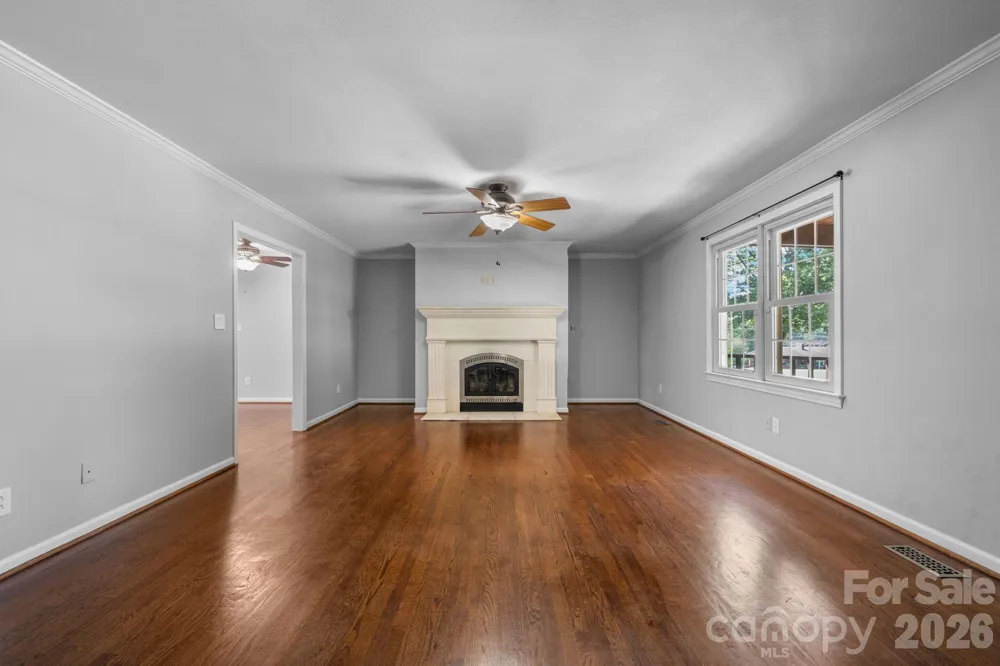2025 34th Avenue Drive NE Hickory, NC 28601