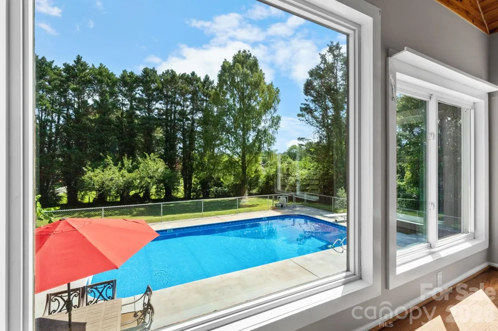 2025 34th Avenue Drive NE Hickory, NC 28601