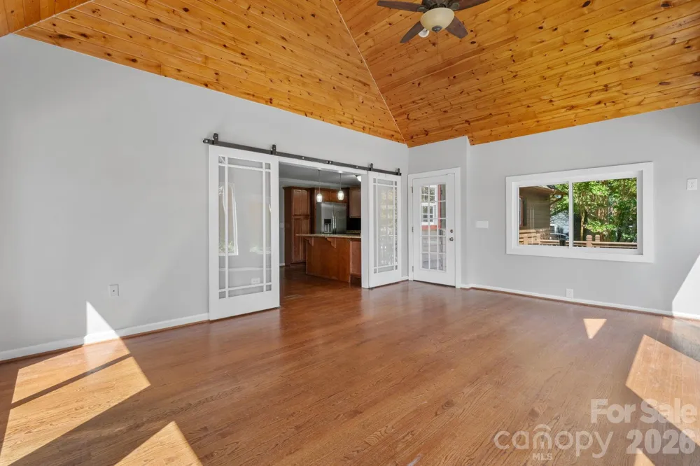 2025 34th Avenue Drive NE Hickory, NC 28601