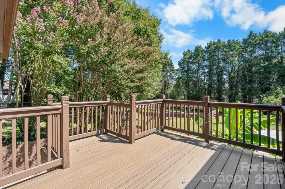 2025 34th Avenue Drive NE Hickory, NC 28601
