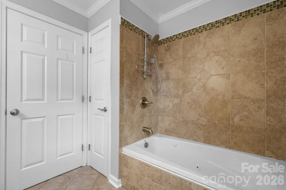 2025 34th Avenue Drive NE Hickory, NC 28601