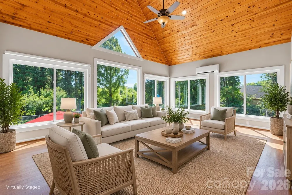 2025 34th Avenue Drive NE Hickory, NC 28601
