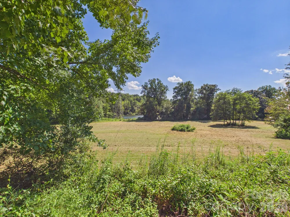 51 Fred Jolly Lane Taylorsville, NC 28681