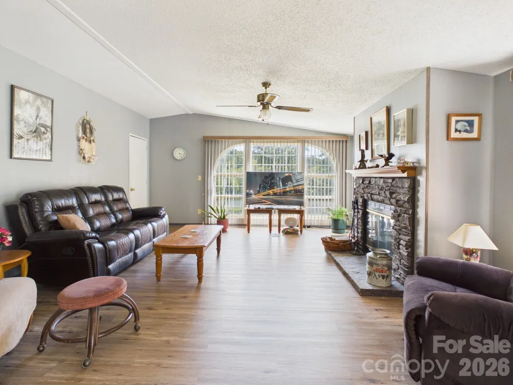 51 Fred Jolly Lane Taylorsville, NC 28681