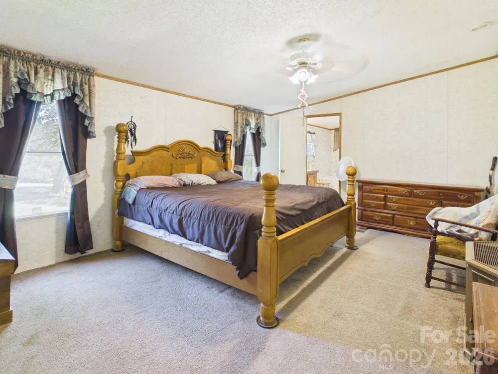 51 Fred Jolly Lane Taylorsville, NC 28681