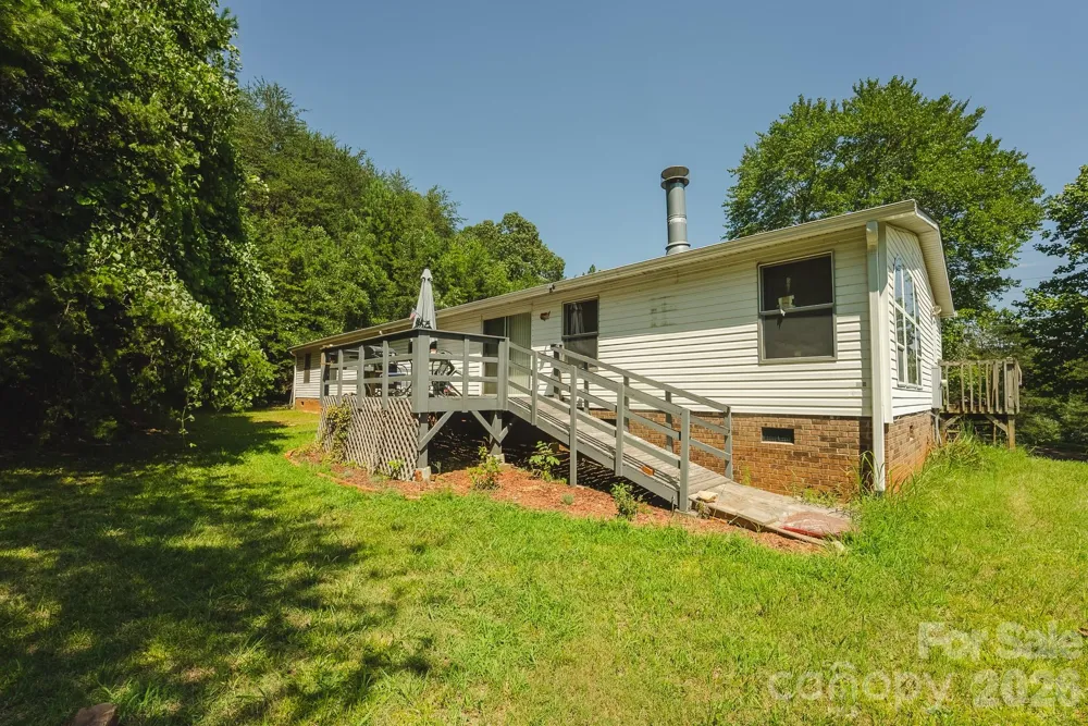 51 Fred Jolly Lane Taylorsville, NC 28681
