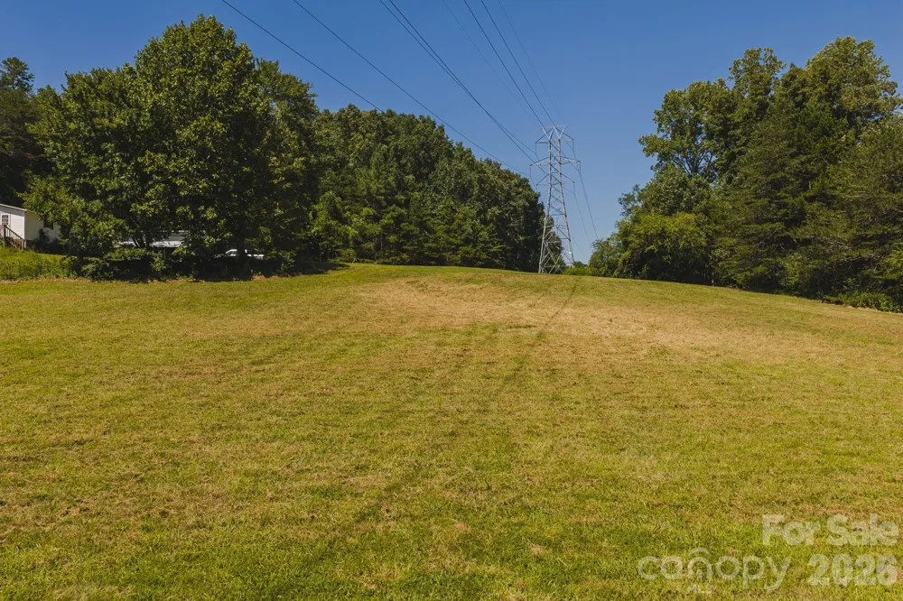 51 Fred Jolly Lane Taylorsville, NC 28681