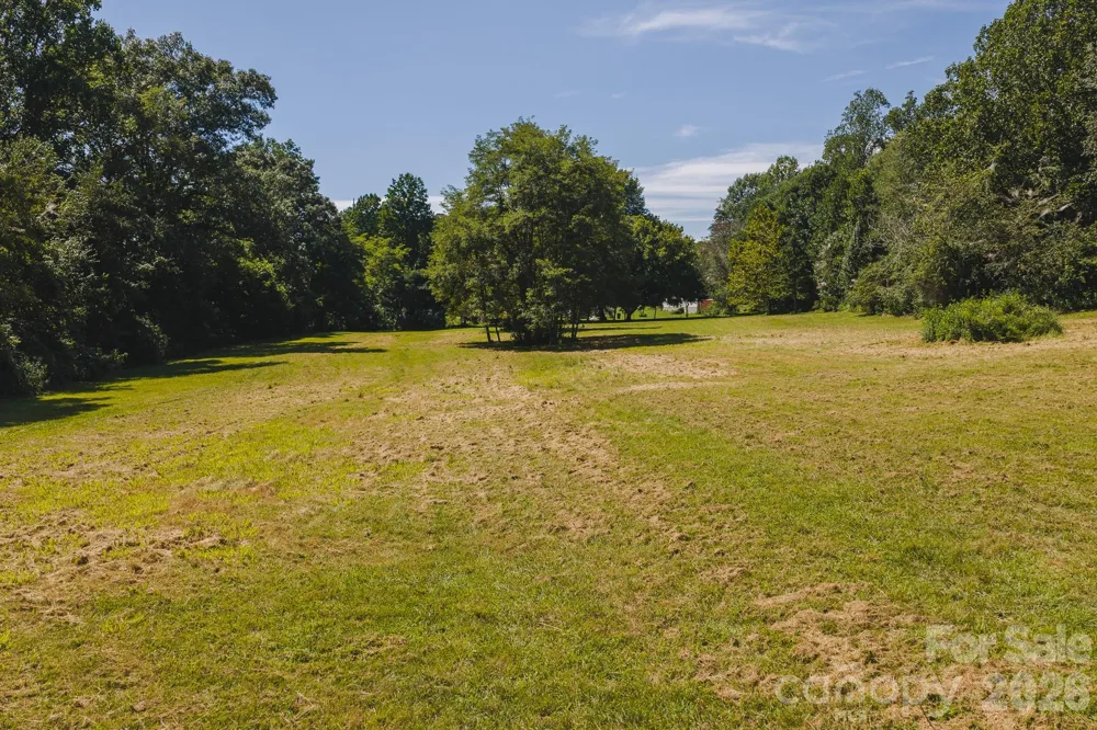 51 Fred Jolly Lane Taylorsville, NC 28681