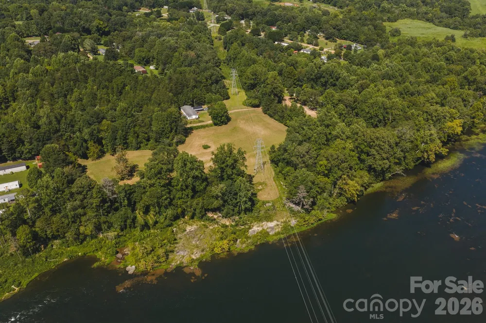 51 Fred Jolly Lane Taylorsville, NC 28681