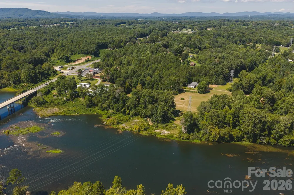 51 Fred Jolly Lane Taylorsville, NC 28681