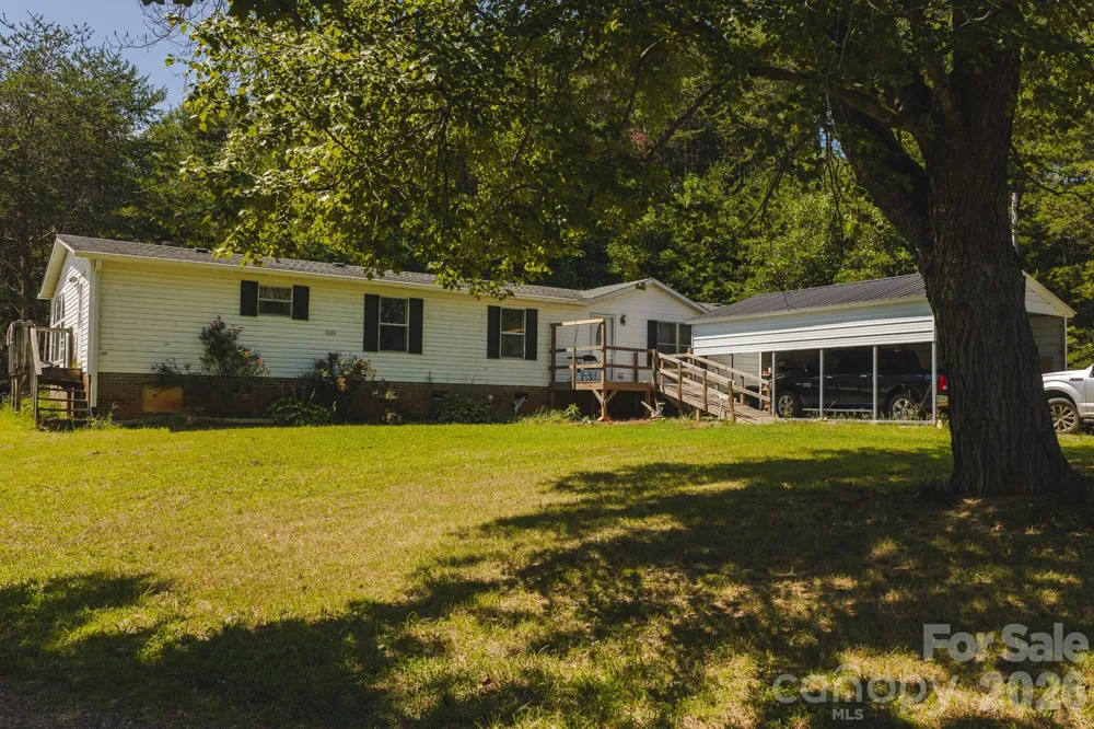 51 Fred Jolly Lane Taylorsville, NC 28681