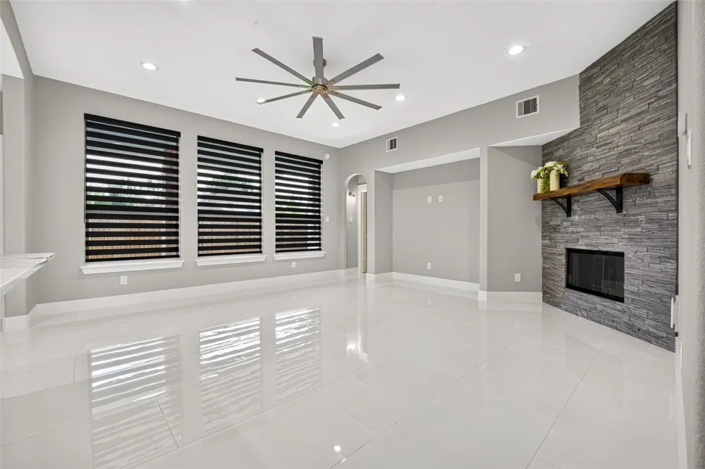 710 Parral Court Crosby, TX 77532