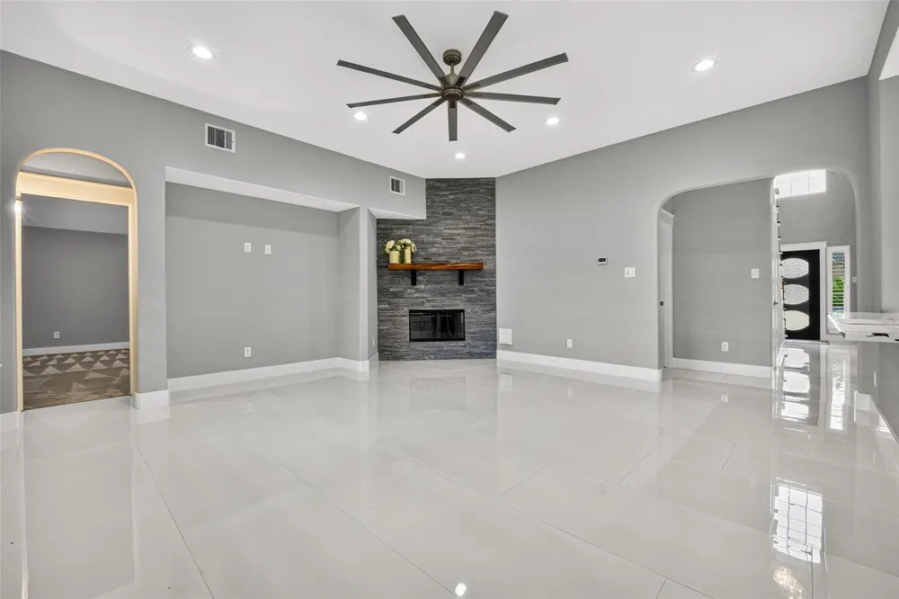 710 Parral Court Crosby, TX 77532