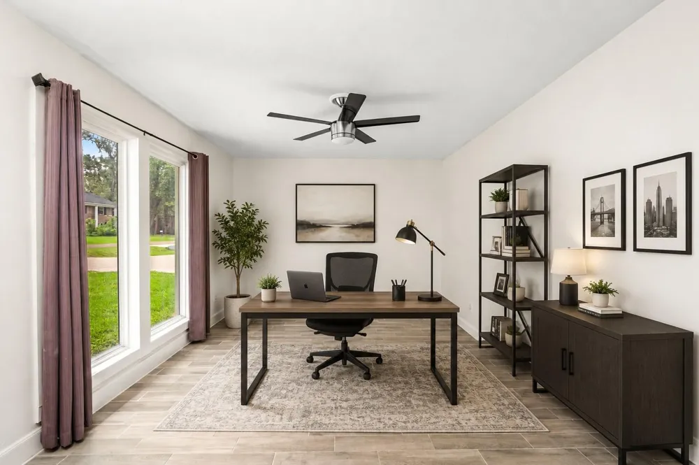 560 Landfall Lane Conroe, TX 77302