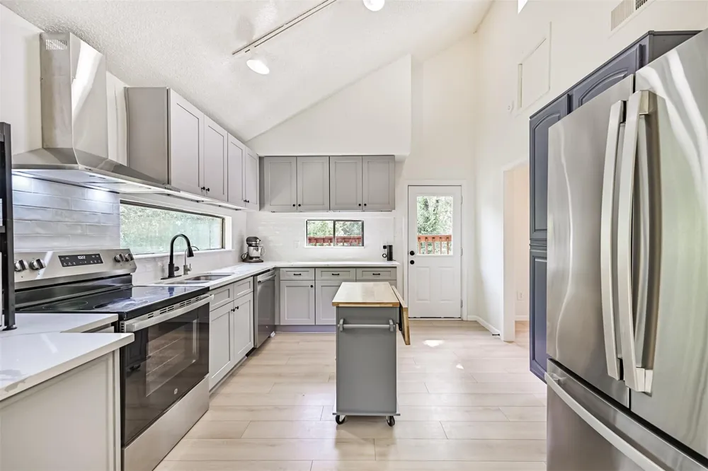 7445 Cobbs Oak Lane Rosharon, TX 77583