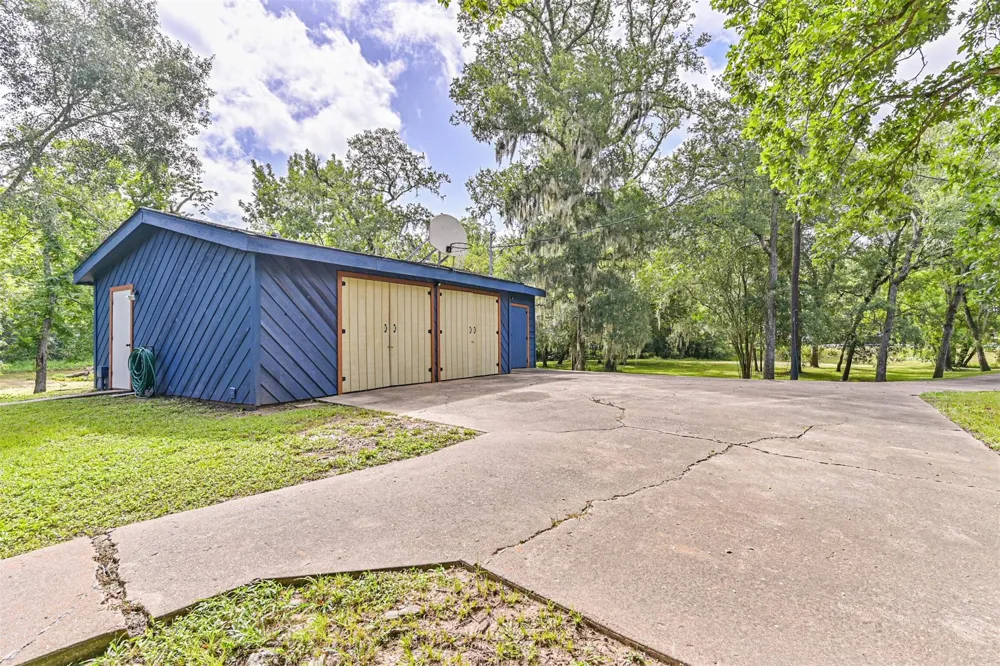 7445 Cobbs Oak Lane Rosharon, TX 77583