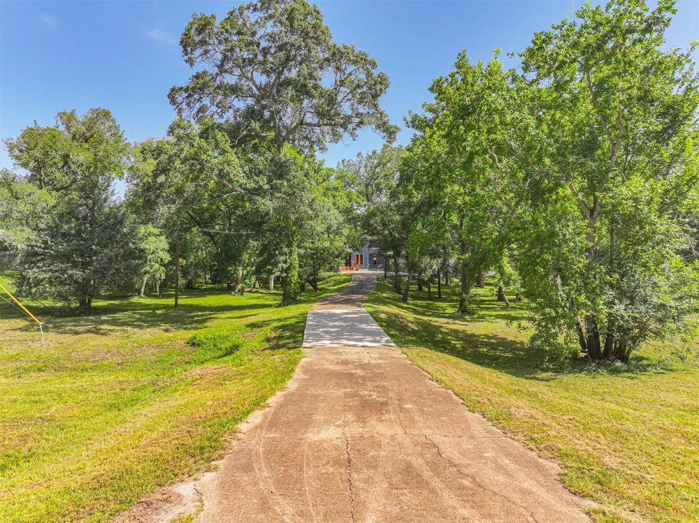 7445 Cobbs Oak Lane Rosharon, TX 77583