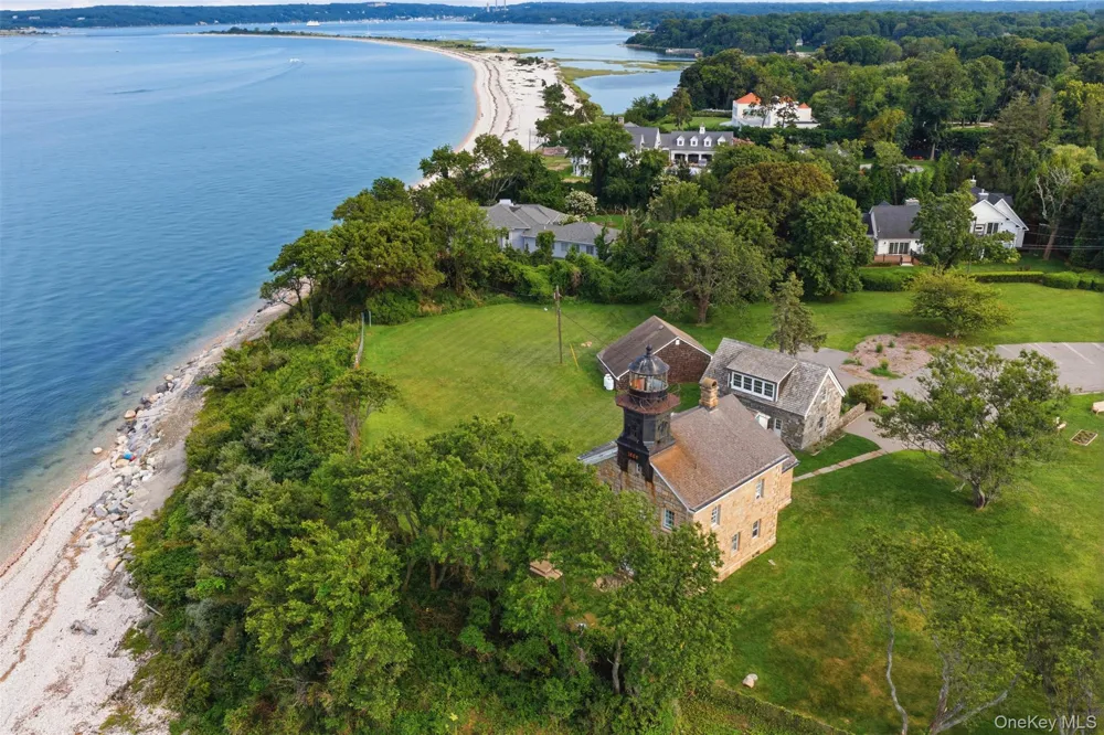 34 Old Field Road Setauket, NY 11733