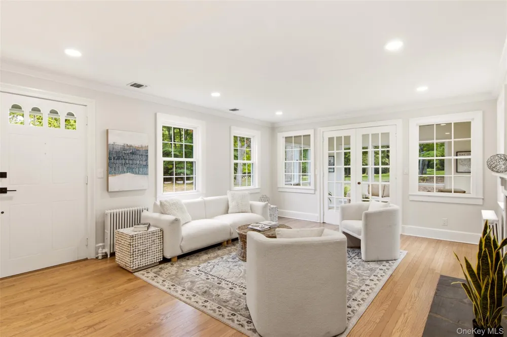 34 Old Field Road Setauket, NY 11733