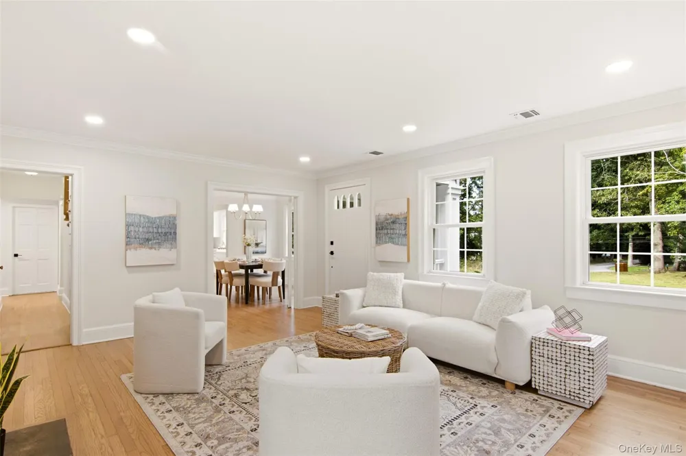34 Old Field Road Setauket, NY 11733
