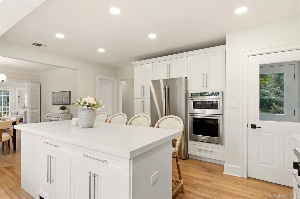 34 Old Field Road Setauket, NY 11733