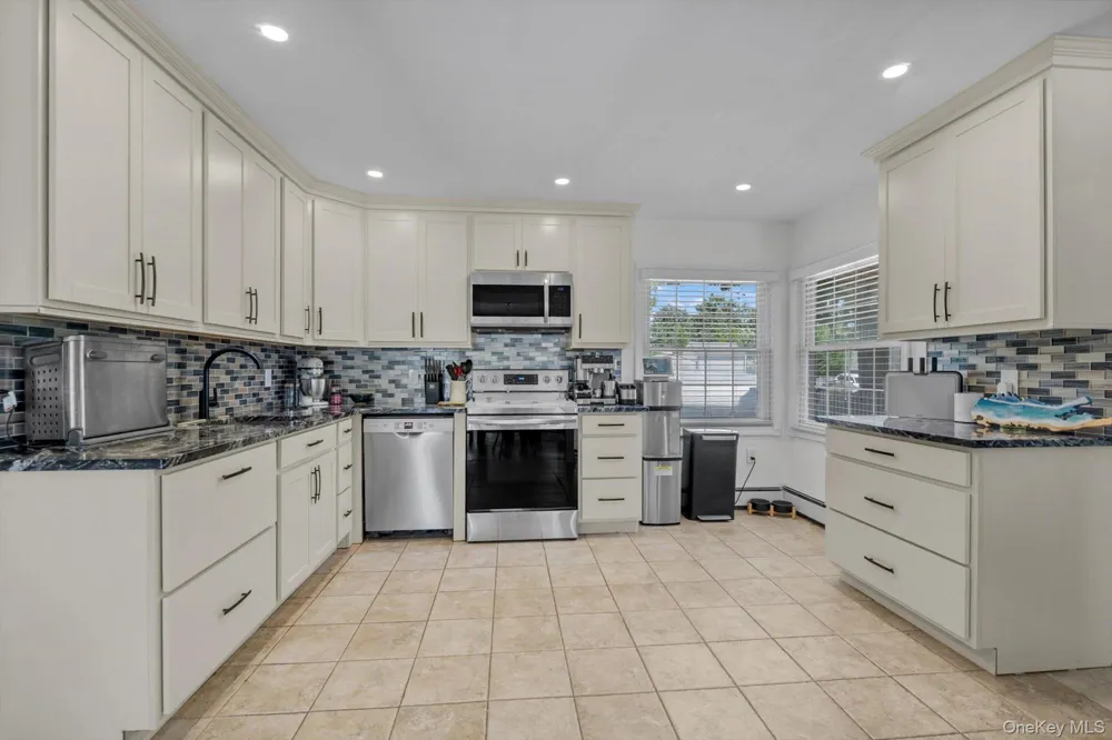 11 Sprucewood Drive Levittown, NY 11756