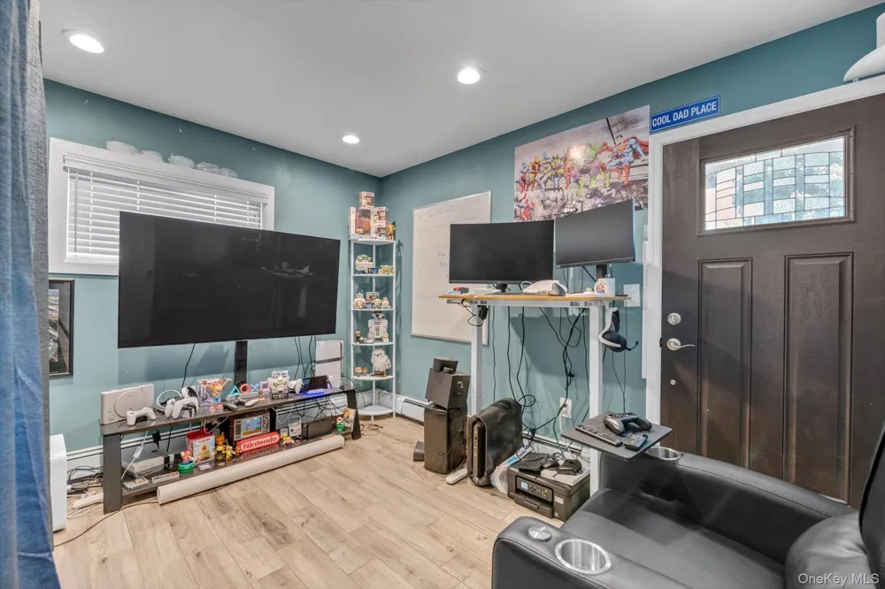11 Sprucewood Drive Levittown, NY 11756