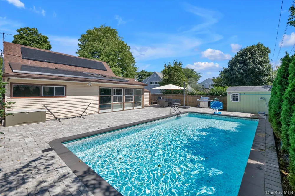 11 Sprucewood Drive Levittown, NY 11756