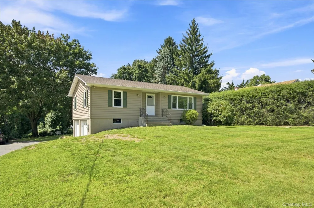 65 Fairmont Road Mahopac, NY 10541
